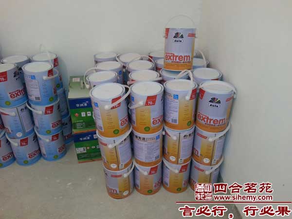 施工现场安全,涂料安全明文摆放规范